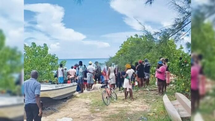 Tiburón decapita a adolescente que practicaba pesca submarina