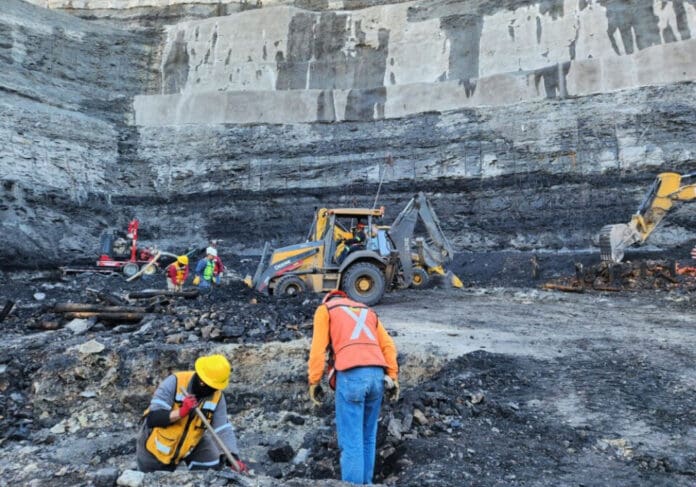 Autoridades encuentran restos de sexto minero en derrumbe de la mina El Pinabete, Coahuila