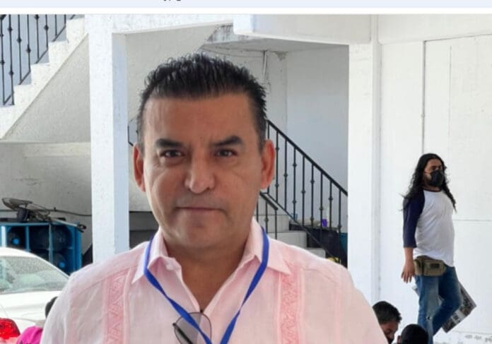 Detienen a individuo armado que se hacía pasar por diputado mientras discutía con su pareja en CDMX