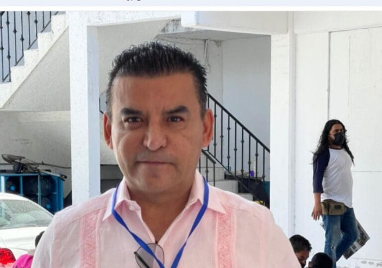 Detienen a individuo armado que se hacía pasar por diputado mientras discutía con su pareja en CDMX