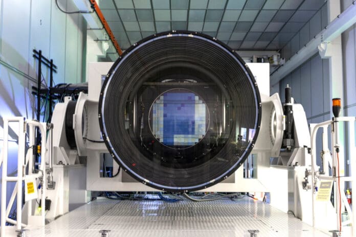 Estados Unidos tiene la cámara digital más grande del mundo, cuenta con 3 mil 200 megapíxeles