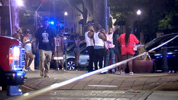 Tiroteo masivo en Alabama deja cuatro muertos y 18 heridos