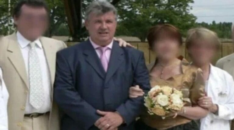 Va a juicio sujeto que drogó a su esposa y permitió que la violaran más de 50 personas en Francia. Terrible historia.