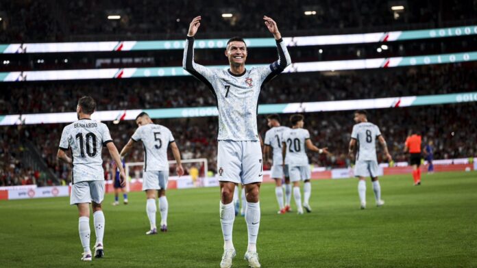 Video: Cristiano Ronaldo rompe en llanto tras alcanzar los 900 goles en su carrera