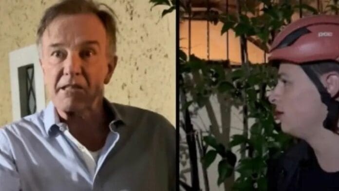 Hombre golpea a ciclistas por circular sobre la banqueta en CDMX