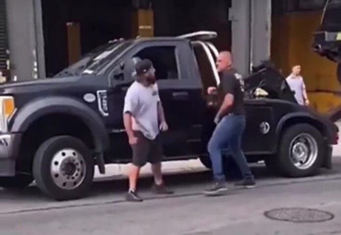 VIDEO: Hombre roba grúa y causa múltiples accidentes tras embargo de su camioneta