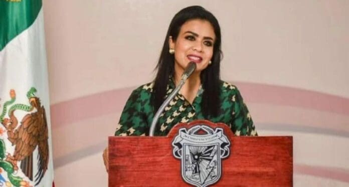 Expulsa el partido Morena a la presidenta municipal de Chilpancingo, Guerrero por reunirse con líderes criminales.