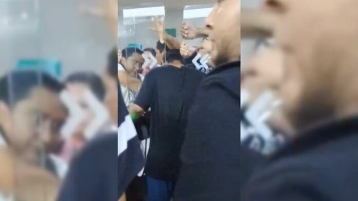 VIDEO: Puertas del Tren Ligero atrapan la cabeza de un joven en Guadalajara