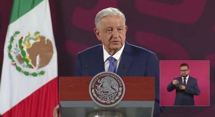 Desconoce AMLO si Miguel Ángel Yunes votará a favor de la reforma. El panista ya no responde las llamadas a los de su partido.