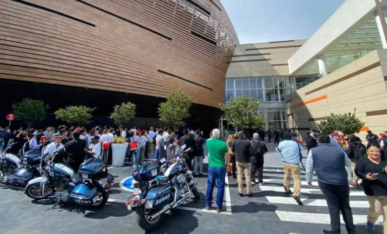 Video: Balacera en el centro comercial Galerías Toluca en Edomex deja una persona lesionada