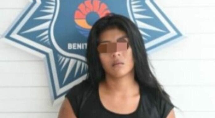 Una mujer fue detenida en Cancún luego de oponer resistencia a una revisión y porque incluso golpeó y mordió a un policía.