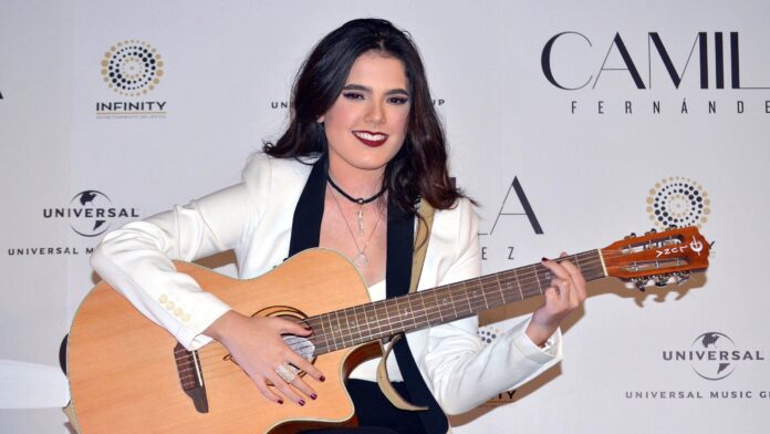 Nieta de Vicente Fernández cantará el himno de México en la pelea del Canelo Álvarez