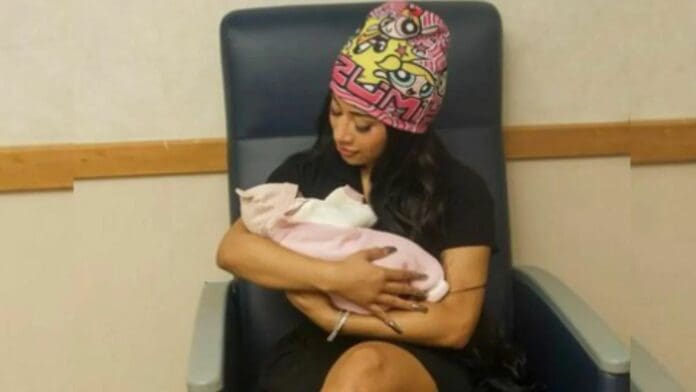 Cardi B se convierte en mamá por tercera vez; es niña