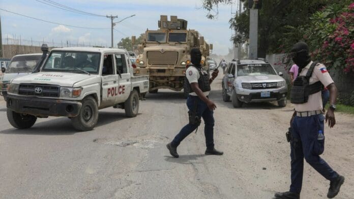 Árbitro pita un penal y se desata la violencia entre pandillas en Haití