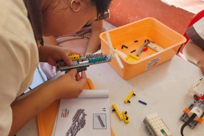 Talleres de Robótica para niñas llegan a las comunidades de Quintana Roo