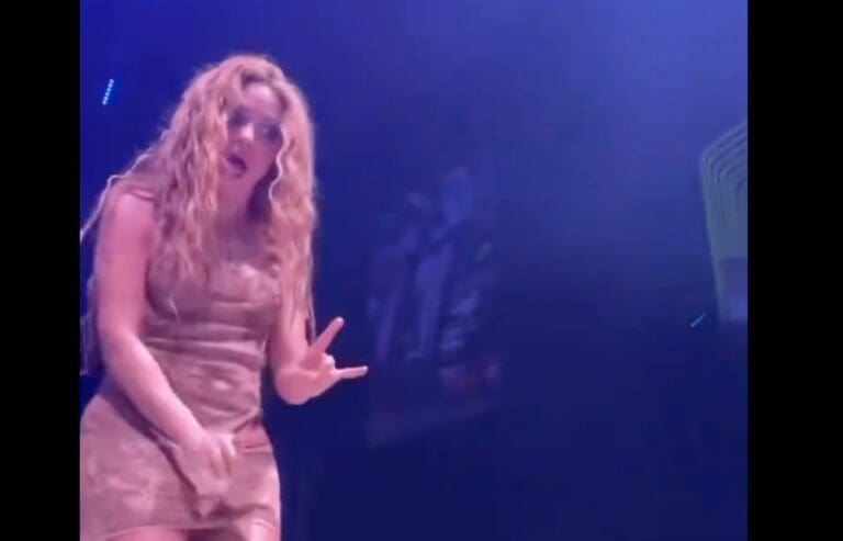 VIDEO: Shakira vive momento incómodo mientras bailaba en discoteca de Miami