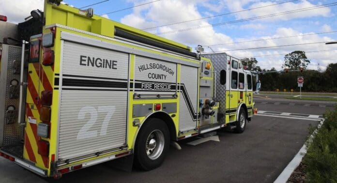 Rescatan a un niño que estuvo nueve horas atrapado entre dos rocas en New Hampshire, en los Estados Unidos.