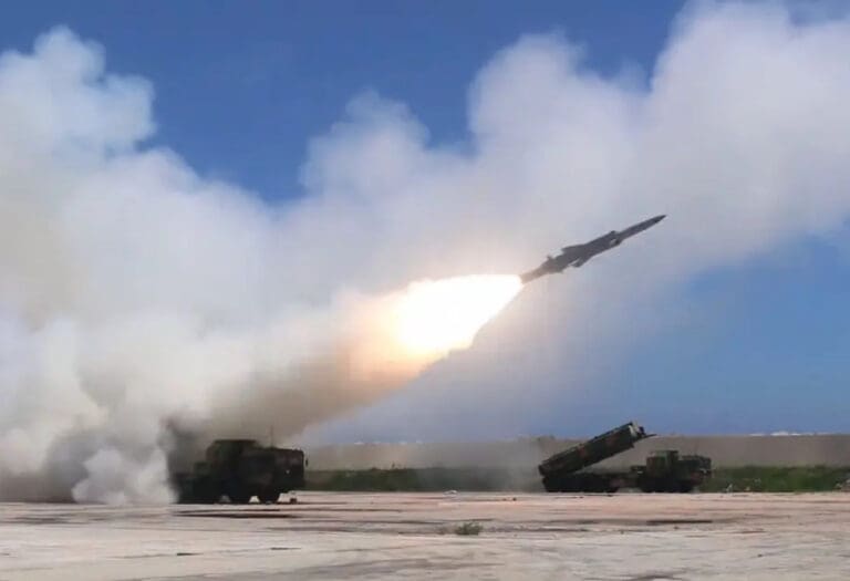 Video: Difunden el lanzamiento de un potente misil supersónico de China