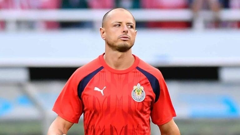 “Chicharito” Hernández sufre lesión y no estará para el encuentro frente a Cruz Azul