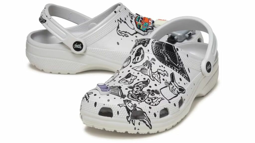 Luisito Comunica tiene sus propias chanclas; lanza colección en colaboración con Crocs
