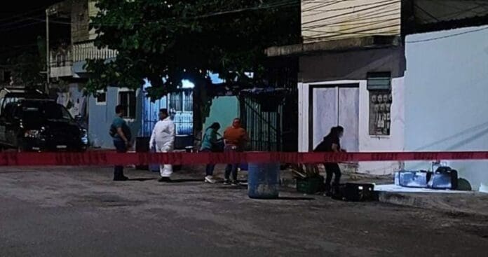 Un sujeto perdió la vida en Playa del Carmen durante una riña ocurrida la madrugada de este domingo en calles de la colonia Colosio.