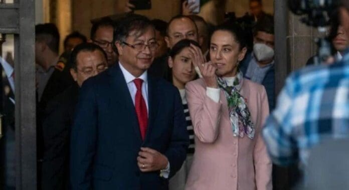 Gustavo Petro aseguró que al igual que él, Claudia Sheinbaum también fue parte de la guerrilla M-19 en Colombia.