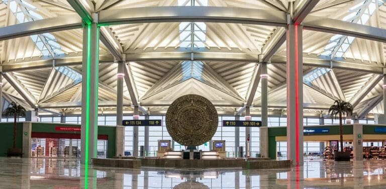 Otorgan Premio Versalles al AIFA por ser uno de los aeropuertos "más bellos del mundo"