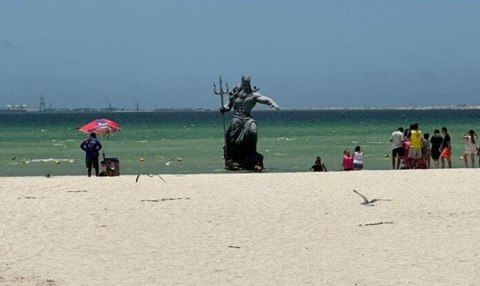 Se suspenden las actividades en Yucatán y se evacuarán puertos debido al huracán 