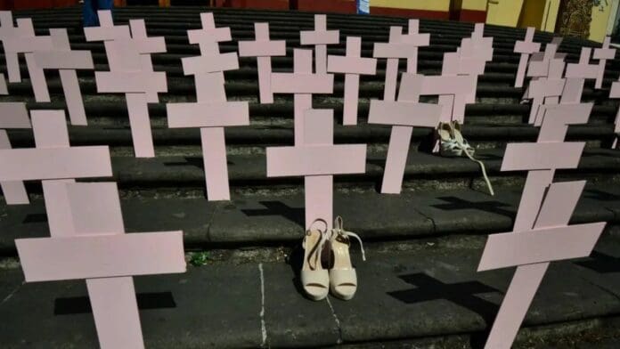 Reportan tres feminicidios en un solo día en Veracruz