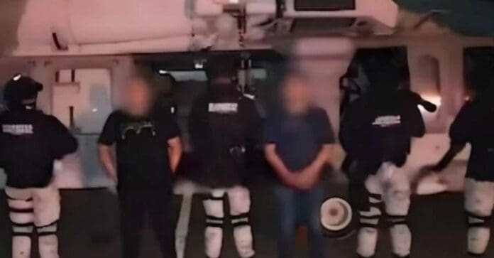 Caen dos presuntos miembros del CJNG; uno era hombre de confianza de 