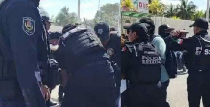 Desalojan policías a la fuerza a familiares de desaparecidos que bloqueaban este día la carretera Chetumal-Bacalar.