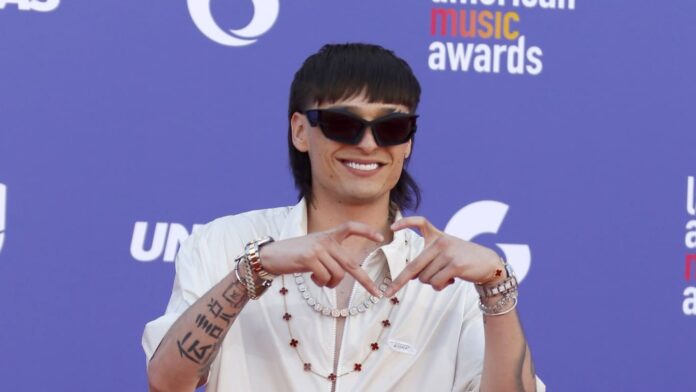 Peso Pluma cancela conciertos en Florida y ofrece ayuda económica a damnificados por 