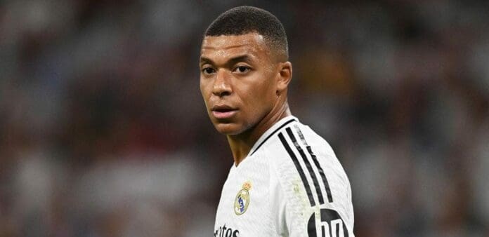 Confirma Fiscalía de Suecia investigación contra futbolista Kylian Mbappé por un caso de un presunto abuso.