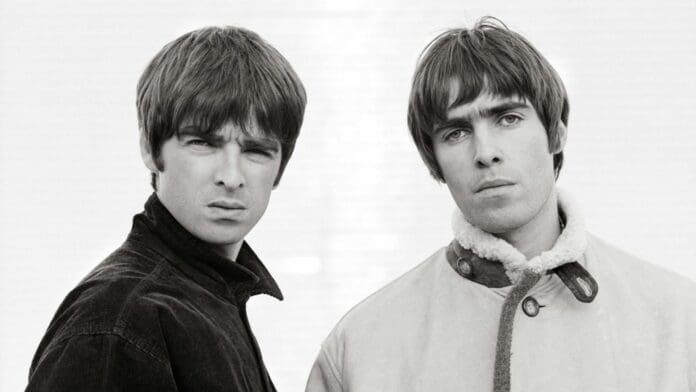 Descubren que fans de Oasis están enterrando droga en lugares donde será su concierto en Reino Unido