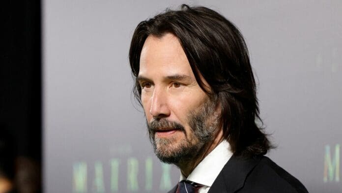 Keanu Reeves debuta como escritor con su primera novela ‘El libro de otro lugar'
