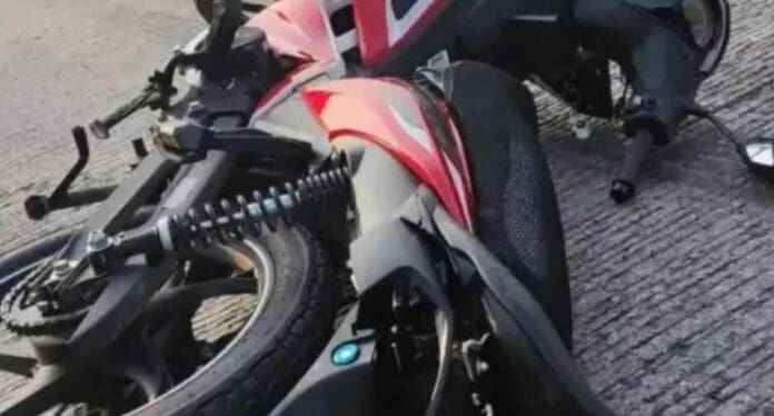 Una motociclista murió decapitada en Puebla. La joven fue atropellada por el conductor de un camión, quien se fugó.