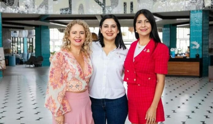Destaca Estefanía Mercado el liderazgo y la visión de las mujeres empresarias de Playa del Carmen, tras reunirse con AMEXME.