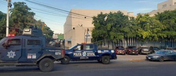 Médicos de Culiacán, Sinaloa llaman a paro de labores debido a la inseguridad. En el último mes ha habido dos ataques en hospitales.