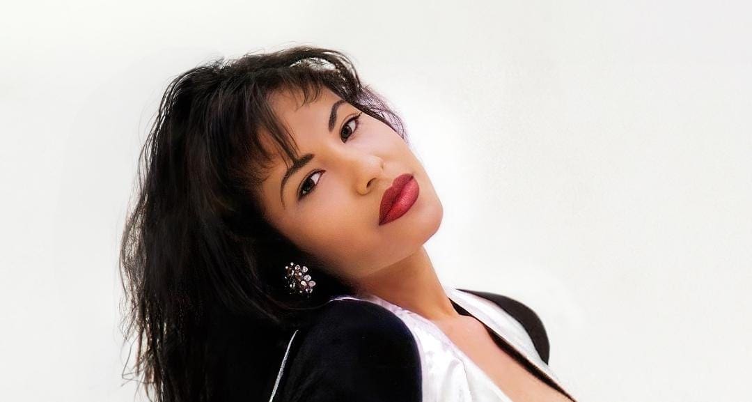 Video: En busca del voto latino, Joe Biden otorga medalla póstuma a Selena Quintanilla