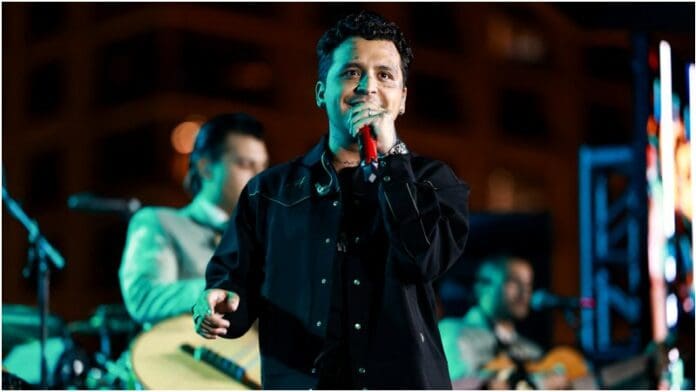 Christian Nodal enfrenta demanda millonaria tras cancelación de show en Colombia