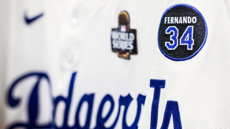 Dodgers honrarán a Fernando Valenzuela luciendo parche con el número 34 en sus uniformes