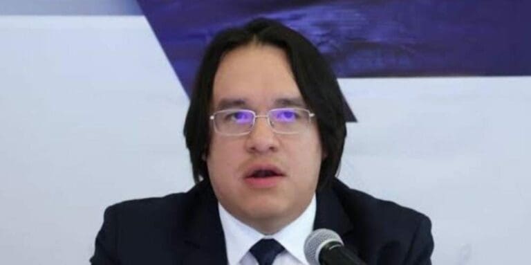 Critican al fiscal del estado de Querétaro por pedir cárcel para una menor que sufrió un aborto espontáneo.