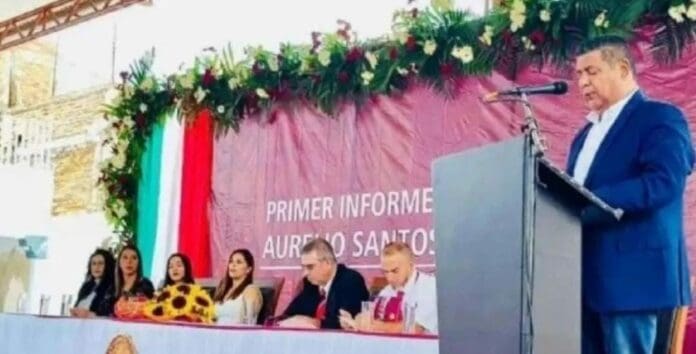 En un inicio de semana violento en Michoacán, la mañana de este día fue asesinado un expresidente municipal de Cotija de la Paz.