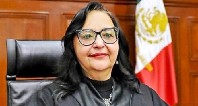 Norma Piña y otros siete ministros de la Suprema Corte han presentado su renuncia ante el Senado de la República.