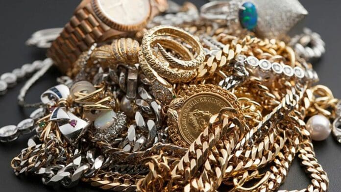 Detienen a presunto ladrón de joyas en la CDMX; es un niño de 13 años