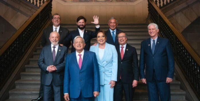AMLO se reunió con presidentes latinoamericanos, dejó Palacio Nacional y se despidió de la gente en su último día.