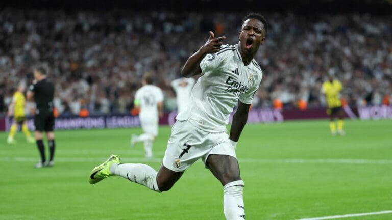 Suspenden varios partidos de futbol en España por la DANA