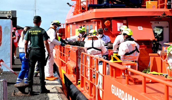 Video: Al menos 55 muertos en naufragios de migrantes frente a Islas Canarias