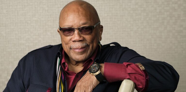 Muere Quincy Jones, músico que trabajó con Michael Jackson y Frank Sinatra
