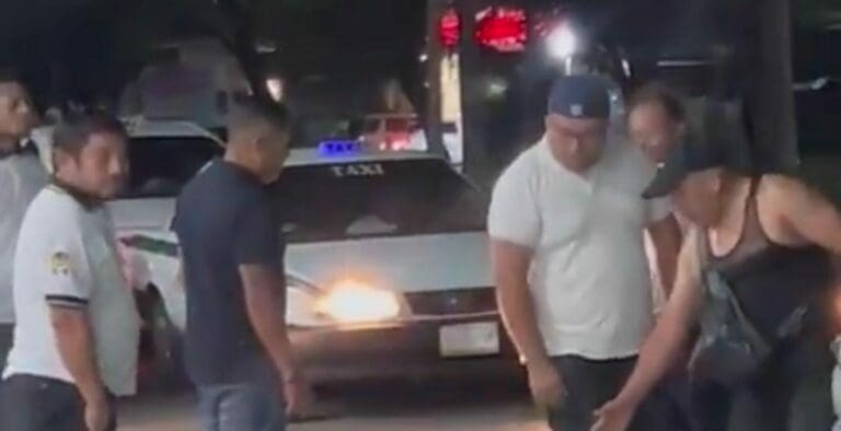Video: Taxistas de Cancún golpean a un turista; Imoveqroo cancelará concesiones